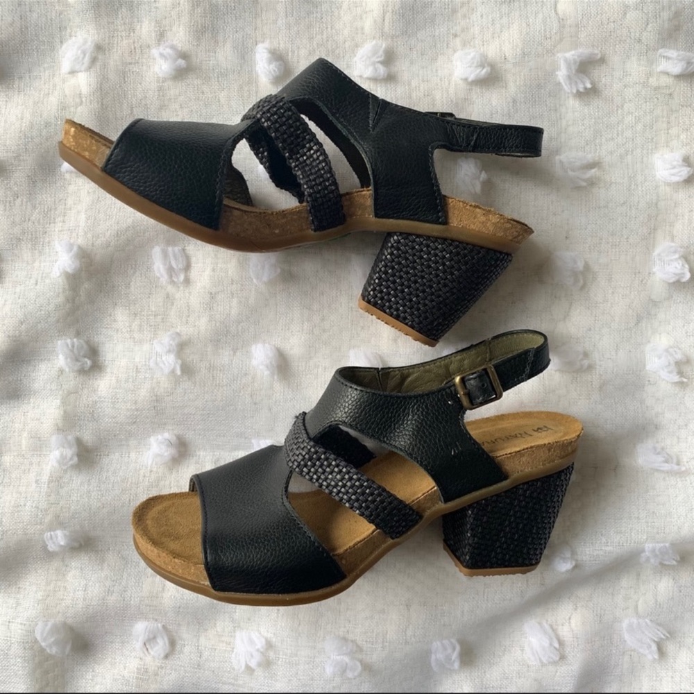 El Naturalista Black Block Heel Sandals NWOT 7